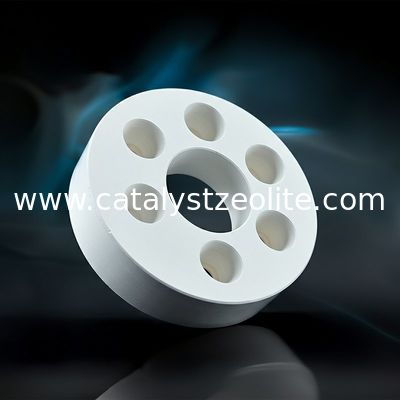 Yüksek Termal Dayanıklılık Alümina Katalizör Destek 6 Delik 33mm 18mm